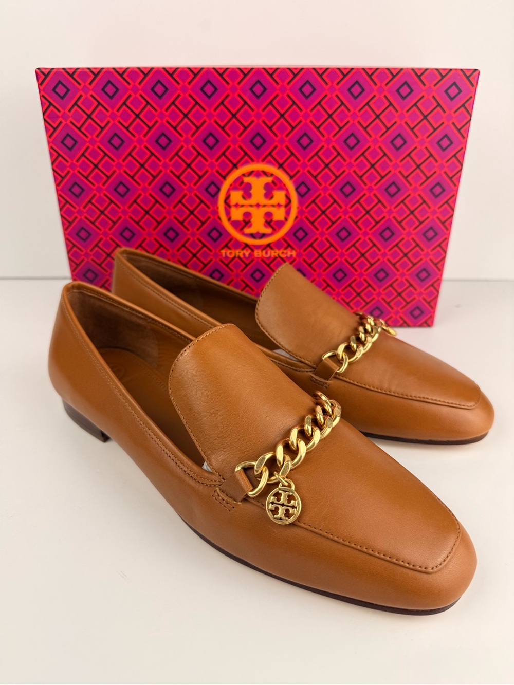 Tory Burch Mini Benton Charm Loafers Ambra Brown‎ Leather Gold Chain Size 9